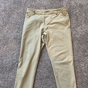 Men’s 34x32 lululemon commission pants khaki